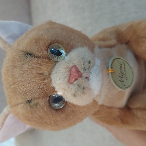 MIYONI - Picture 6 of 7